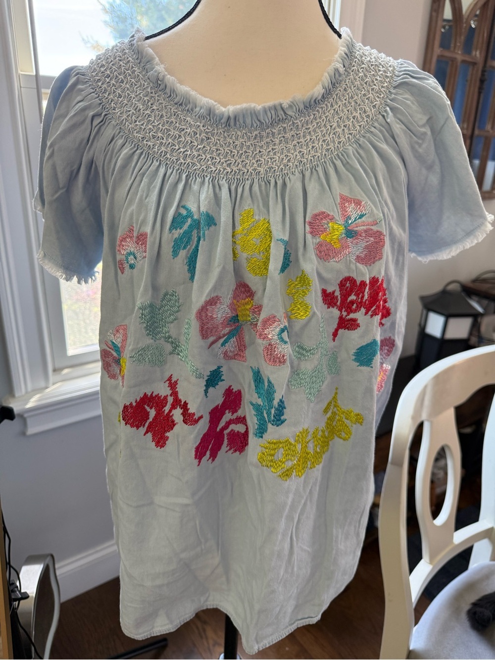 grand & greene Light Blue Embroidered Floral Smocked Top blouse size large - Picture 1 of 10